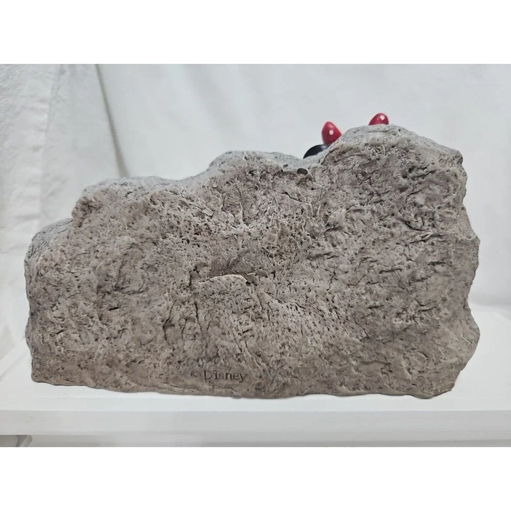 Minnie Mouse Happiness is Growing Flowers Garden Rock‎ (5 x 8.5 in) Outdoor
